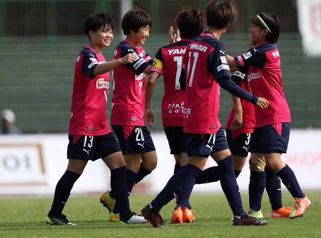 なでしこリーグ1部 第15節 ノジマ戦 3点目を喜び合う セレッソ大阪スポーツクラブ公式サイト なでしこリーグ1部 第15節 ノジマ戦 3点目を喜び合う セレッソ大阪スポーツクラブ公式サイト
