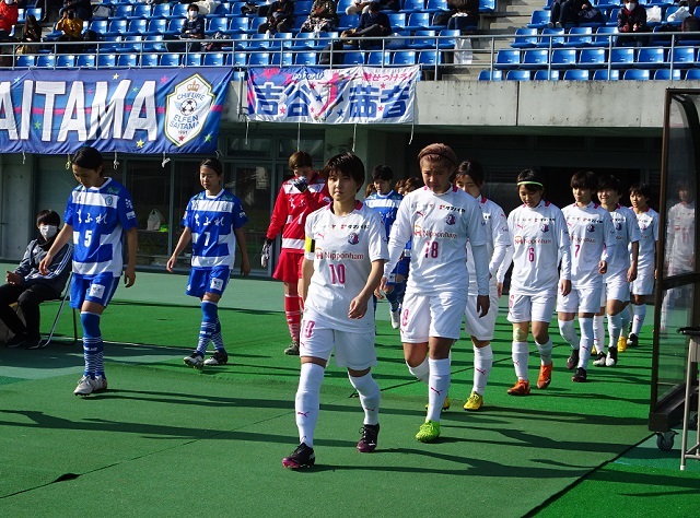 皇后杯 3回戦 ちふれ戦 選手が入場 セレッソ大阪スポーツクラブ公式サイト 皇后杯 3回戦 ちふれ戦 選手が入場 セレッソ大阪スポーツクラブ公式サイト