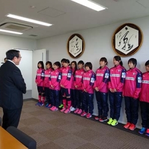 2017プレナスなでしこリーグ1部・2部入替戦｜第1節：堺市・竹山修身市長から激励の言葉