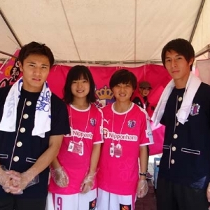 【ファン感謝デー】選手たちがフード模擬店に！