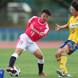 なでしこリーグカップ 第8節 マイナビ戦｜体を張った筒井選手