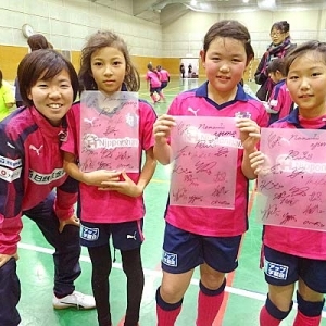レディースブログ｜スクール長居校水曜日女子コースを訪問！