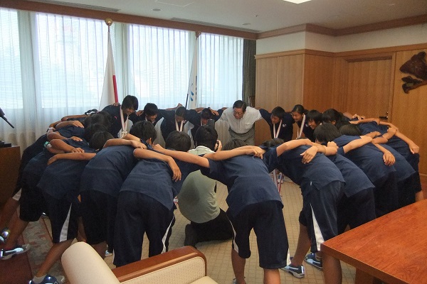 堺市役所に行ってきました セレッソ大阪スポーツクラブ公式サイト 堺市役所に行ってきました セレッソ大阪スポーツクラブ公式サイト