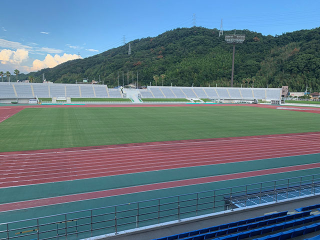 紀三井寺公園陸上競技場