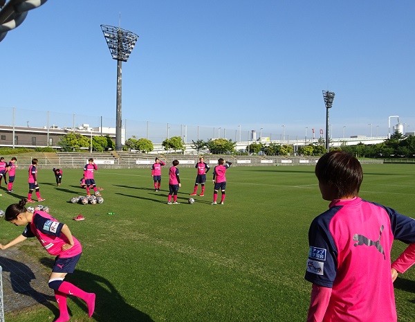 レディースブログ グラウンドで練習再開しました セレッソ大阪オフィシャルウェブサイト Cerezo Osaka