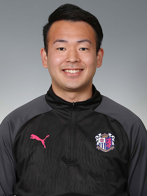 上加世田 航也 スタッフ 子どものサッカースクール セレッソ大阪スポーツクラブ公式サイト