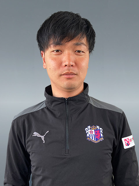 菅田　舜己